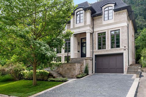 Photo 1 at 30 Dacre Crescent, Swansea, Toronto