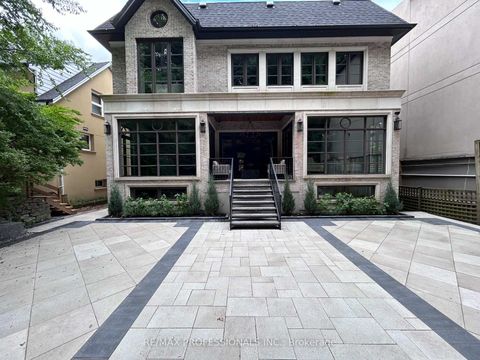 Photo 22 at 30 Dacre Crescent, Swansea, Toronto