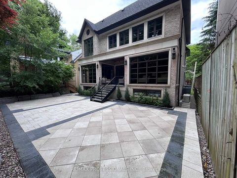 Photo 23 at 30 Dacre Crescent, Swansea, Toronto