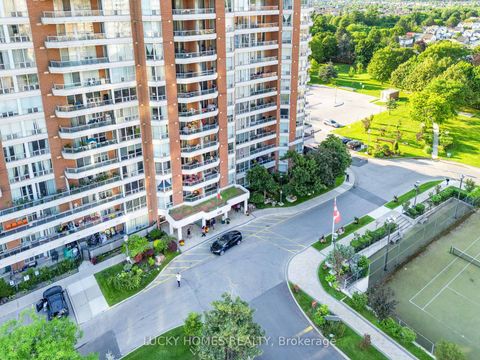 Photo 2 at 915 - 430 Mclevin Avenue, Malvern, Toronto