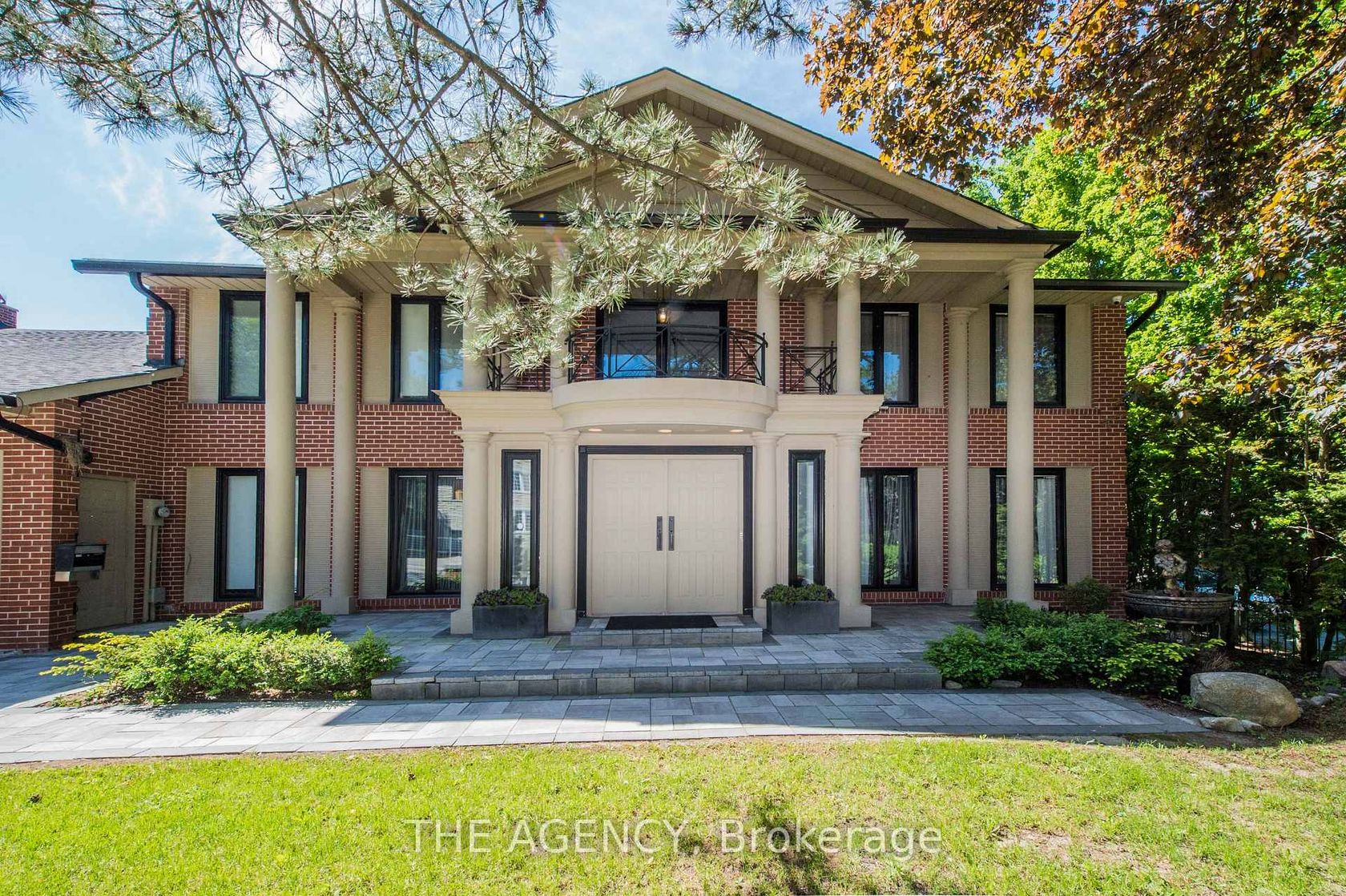 7 Shady Oaks Crescent, York Mills, Toronto 
