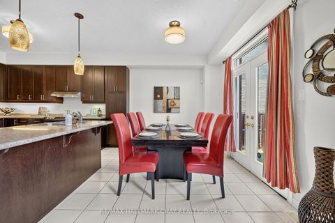 Photo 4 at 43 Graihawk Drive, Ardagh, Barrie