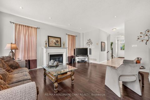 Photo 5 at 43 Graihawk Drive, Ardagh, Barrie