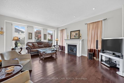 Photo 6 at 43 Graihawk Drive, Ardagh, Barrie