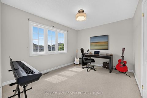 Photo 14 at 43 Graihawk Drive, Ardagh, Barrie