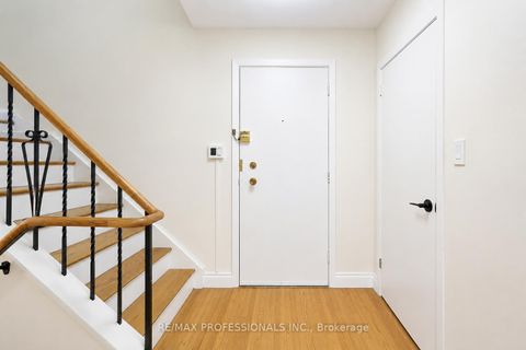 Photo 14 at 20 - 160 Carsbrooke Road, Etobicoke West Mall, Toronto