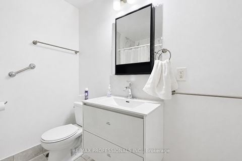 Photo 22 at 20 - 160 Carsbrooke Road, Etobicoke West Mall, Toronto