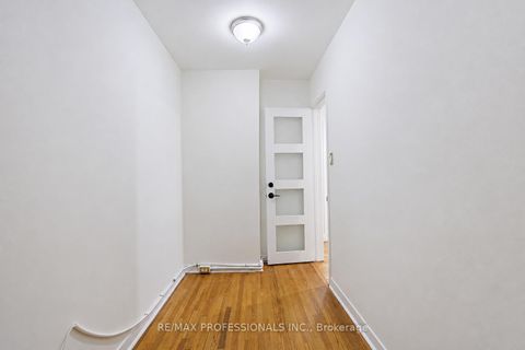 Photo 25 at 20 - 160 Carsbrooke Road, Etobicoke West Mall, Toronto