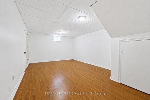 Photo 26 at 20 - 160 Carsbrooke Road, Etobicoke West Mall, Toronto