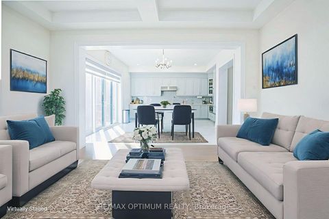 Photo 10 at 53 Kinburn Crescent, Vellore Village, Vaughan