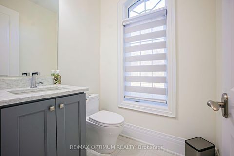 Photo 11 at 53 Kinburn Crescent, Vellore Village, Vaughan