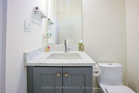 Photo 12 at 53 Kinburn Crescent, Vellore Village, Vaughan