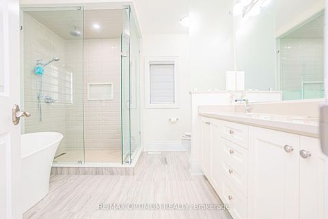 Photo 16 at 53 Kinburn Crescent, Vellore Village, Vaughan