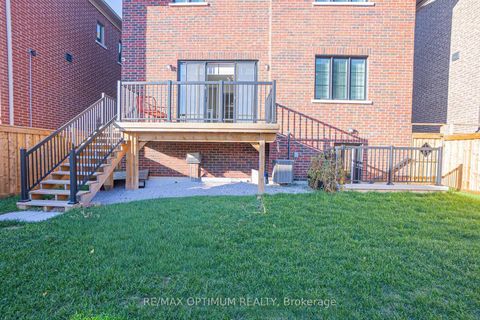 Photo 32 at 53 Kinburn Crescent, Vellore Village, Vaughan