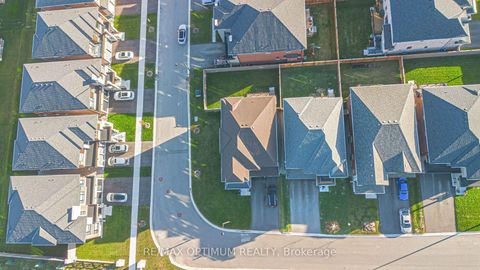 Photo 34 at 53 Kinburn Crescent, Vellore Village, Vaughan