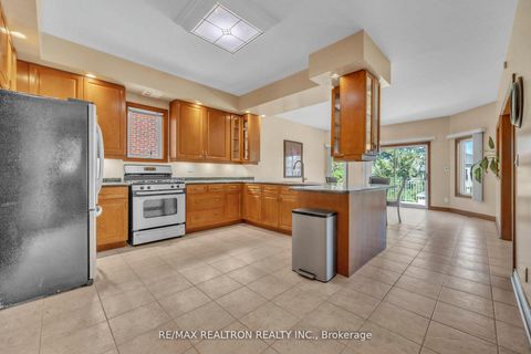 Photo 6 at 36A Puccini Drive, Oak Ridges, Richmond Hill