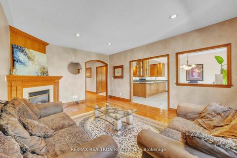Photo 12 at 36A Puccini Drive, Oak Ridges, Richmond Hill