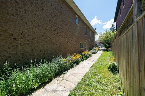 Photo 41 at 36A Puccini Drive, Oak Ridges, Richmond Hill
