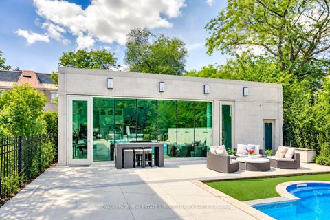 Photo 5 at 42 Wimpole Drive, Windfields, Toronto