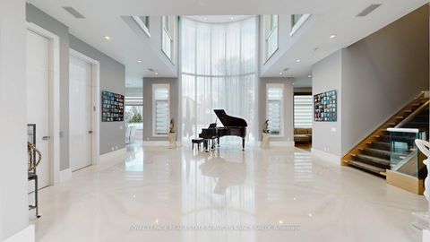 Photo 6 at 42 Wimpole Drive, Windfields, Toronto