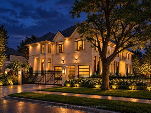 Photo 9 at 42 Wimpole Drive, Windfields, Toronto