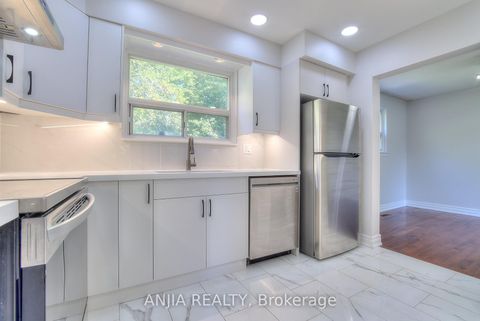 Photo 3 at 14 Cherrystone Drive, Hillcrest Village, Toronto
