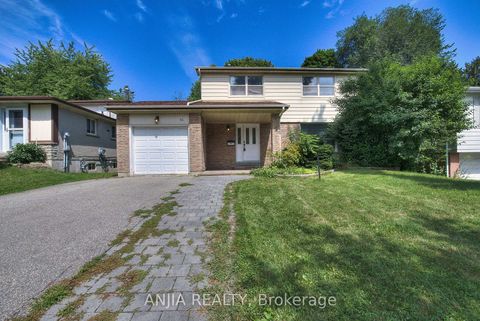 Photo 4 at 14 Cherrystone Drive, Hillcrest Village, Toronto