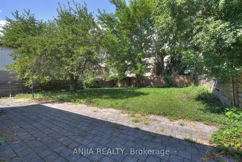 Photo 14 at 14 Cherrystone Drive, Hillcrest Village, Toronto