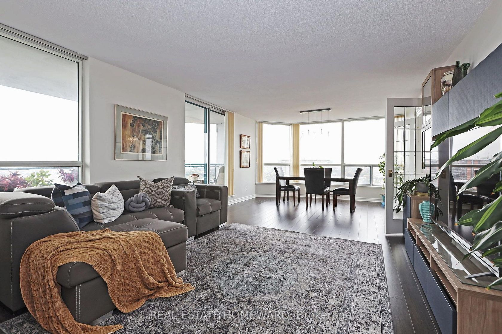 1913 - 4725 Sheppard Avenue E, Malvern West, Toronto 