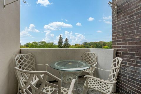 Photo 21 at 319 - 35 Ormskirk Avenue, Swansea, Toronto