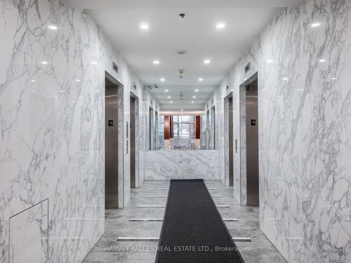 Photo 4 at 1814 - 17 Barberry Place, Bayview Village, Toronto