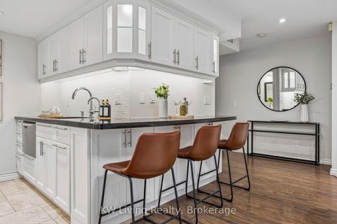Photo 8 at 3 - 87 Lillian Street, Mount Pleasant West, Toronto