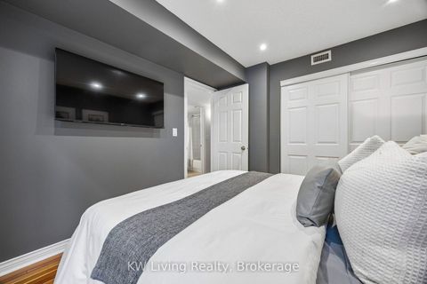 Photo 19 at 3 - 87 Lillian Street, Mount Pleasant West, Toronto