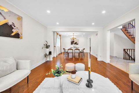 Photo 3 at 17 Twin Circle Court, Branson, Toronto