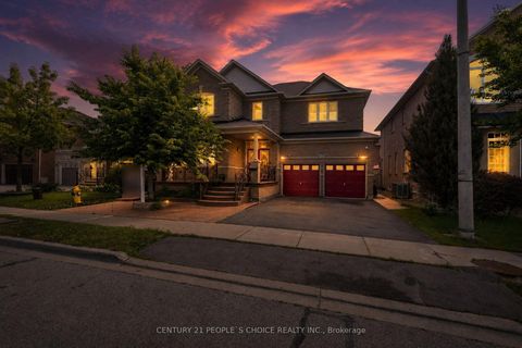 Photo 1 at 233 Vellore Avenue, Vellore Village, Vaughan