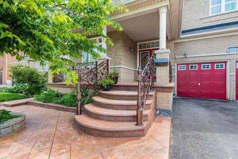 Photo 3 at 233 Vellore Avenue, Vellore Village, Vaughan