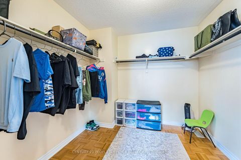 Photo 19 at 233 Vellore Avenue, Vellore Village, Vaughan