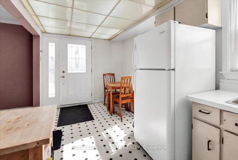 Photo 11 at 76 Celeste Drive, West Hill, Toronto