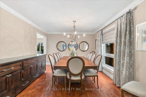 Photo 6 at 10 Coldwater Court, Beverley Glen, Vaughan