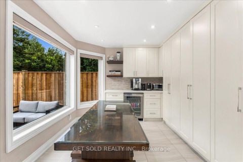 Photo 12 at 10 Coldwater Court, Beverley Glen, Vaughan