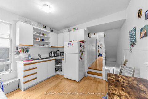 Photo 12 at 284 Lisgar Street, Little Portugal, Toronto
