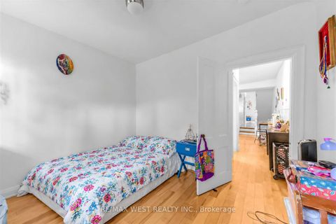 Photo 14 at 284 Lisgar Street, Little Portugal, Toronto