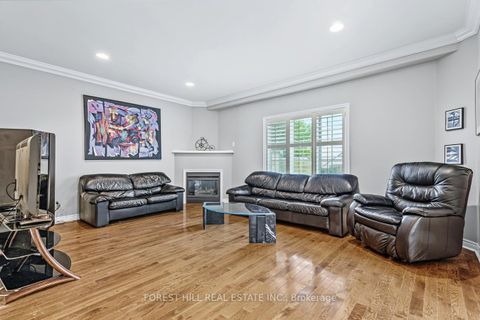 Photo 11 at 54 Maple Grove Avenue, Oak Ridges, Richmond Hill