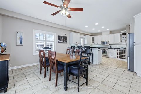Photo 15 at 54 Maple Grove Avenue, Oak Ridges, Richmond Hill