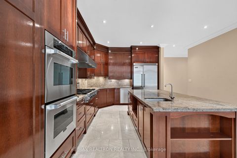 Photo 14 at 65 Kingswood Drive, Rural King, King
