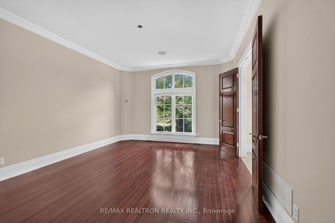 Photo 25 at 65 Kingswood Drive, Rural King, King