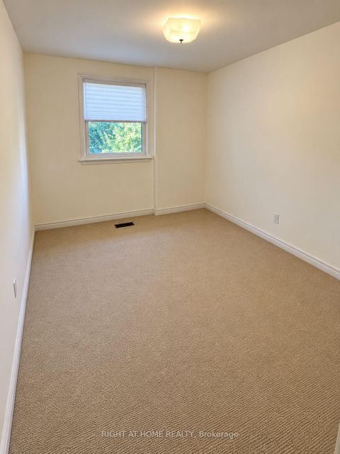 Photo 7 at 223 Ellendale Drive, Dorset Park, Toronto