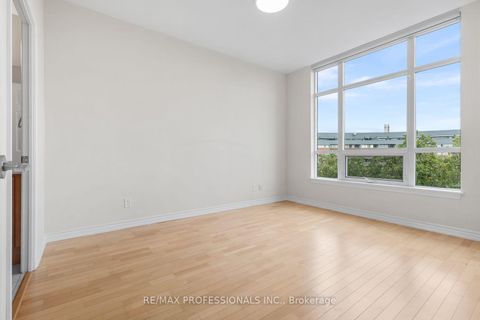 Photo 8 at 816 - 1135 Royal York Road, Humber Valley, Toronto