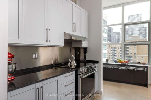 Photo 14 at 801 - 155 Dalhousie Street, Yonge Corridor, Toronto