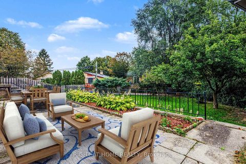 Photo 3 at 11 Fareham Crescent, Guildwood, Toronto